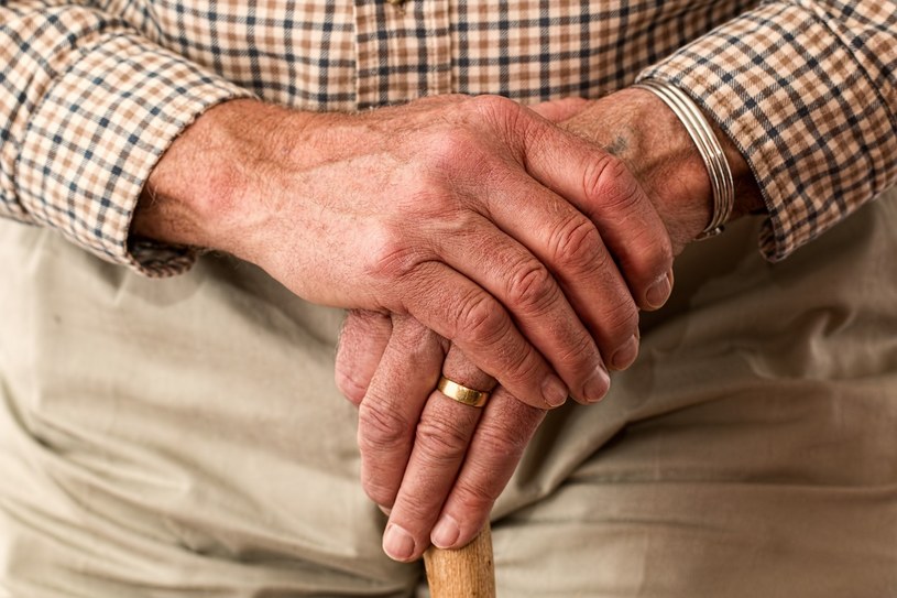 O niektóre dodatki do emerytury seniorzy nie muszą składać wniosku. /pixabay.com /Pixabay.com