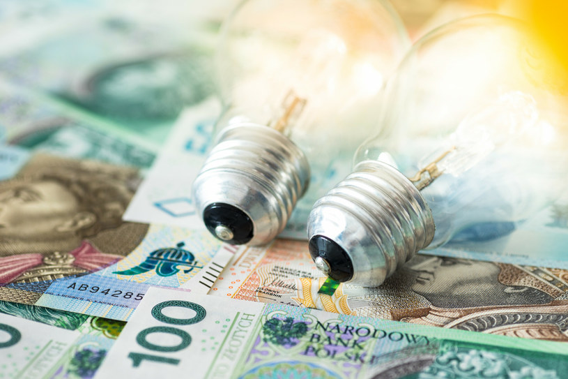 O stawki cen prądu mogą ubiegać się mikroprzedsiębiorcy, a także przedsiębiorcy niższego i średniego zakresu /123RF/PICSEL