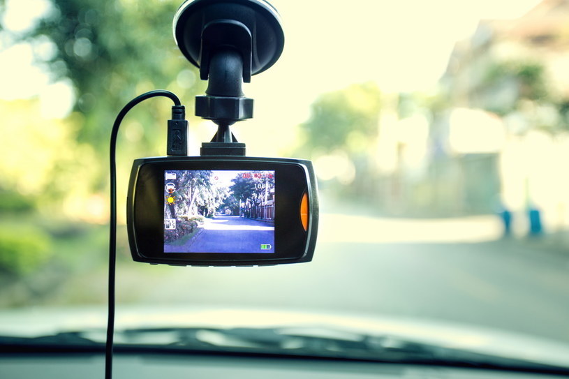 O tym, że w samochodzie zawsze warto mieć włączony wideorejestrator przekonujemy się zwykle, gdy jest już za późno /.