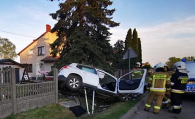 O włos od tragedii. Pijany kierowca zatrzymał się tuż przed piaskownicą 