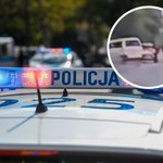 Obaj chcieli jednocześnie wyprzedzać na zakazie. Skończyło się dachowaniem