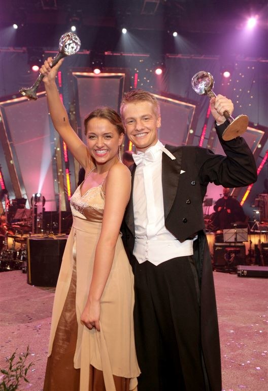 Obaj wystąpili w programie „Taniec z gwiazdami” - Rafał wygrał trzecią edycję show /Agencja W. Impact