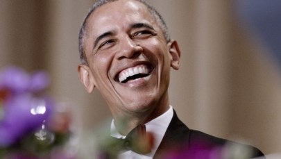 Obama dał popis na kolacji dla prasy. Oberwało się Trumpowi, Clinton i... księciu George'owi