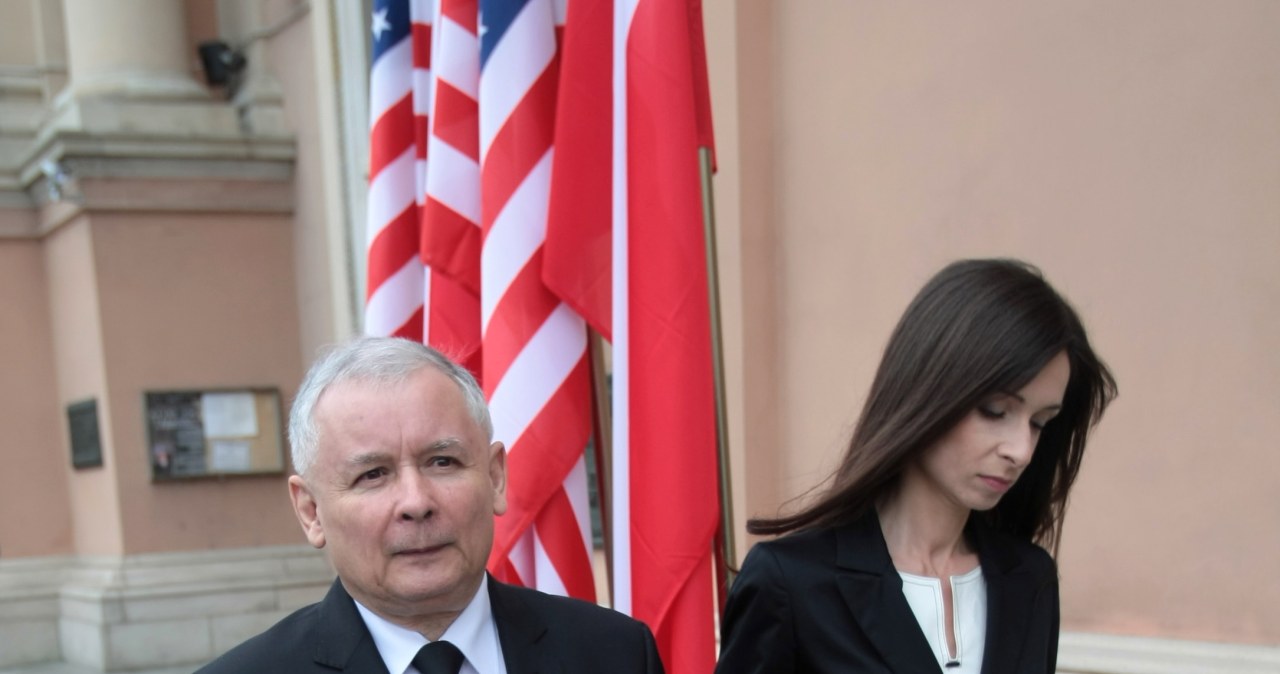 Obama złożył kwiaty pod "Tablicą Smoleńską" i spotkał się z rodzinami ofiar katastrofy