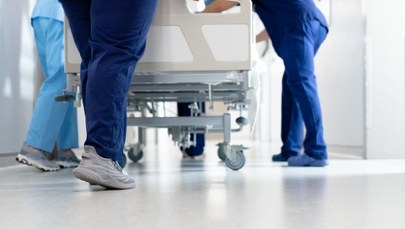 "Obawiamy się, że premier nie jest informowany...". Szpitale odsyłają pacjentów onkologicznych? 