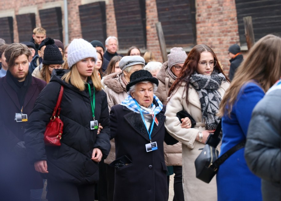 Obchody 81. rocznicy wyzwolenia niemieckiego Auschwitz. /Jan Graczyński /East News