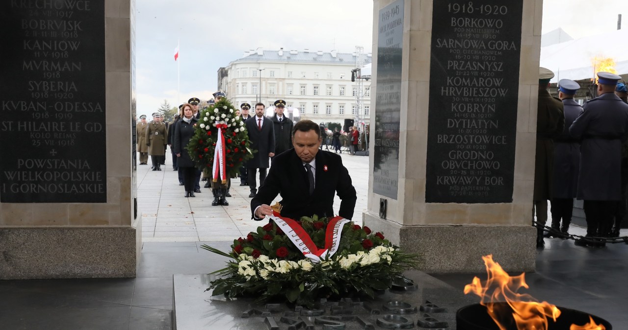 Obchody Święta Niepodległości przed Grobem Nieznanego Żołnierza w Warszawie