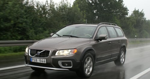 Obecna wersja: XC70 (od 2007 r.). Ceny od 60 000 zł. /Motor