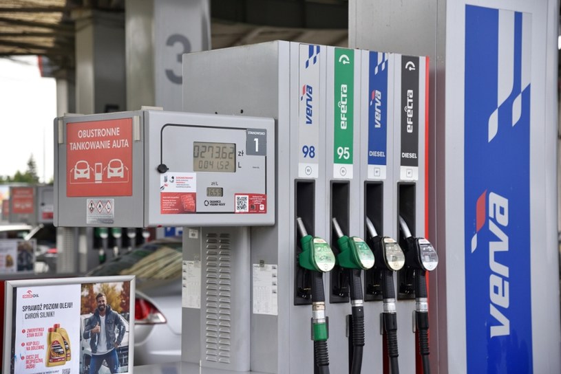 Obecnie benzyna Pb 95 kosztuje średnio 6,47 zł za litr /Bartlomiej Magierowski/East News /East News
