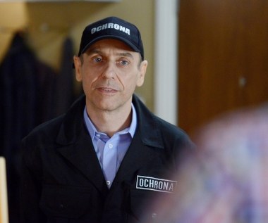 Obecnie możemy Sapryka oglądać w serialu "Singielka", gdzie wciela się w postać ojca tytułowej bohaterki, równocześnie ochroniarza strzegącego osiedla, na którym mieszka jego była żona.

- Serial jest oszczędny w opowieści w stylu "idę kupić mąkę" i "nie ma ziemniaków", więc bardzo sobie cenię udział w tej produkcji. Mimo że to jest codzienny serial, można w nim trochę spróbować zmierzyć się z aktorstwem - Sapryk mówił w rozmowie z agencją Newseria Lifestyle.