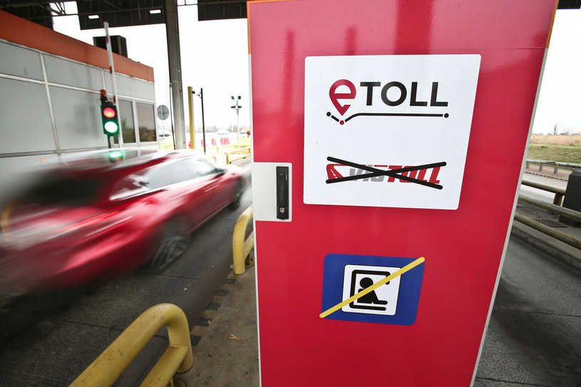 Obecnie na państwowych odcinkach płatnych autostrad, stosowany jest wyłącznie system e-TOLL /PAWEL RELIKOWSKI / POLSKA PRESS /East News