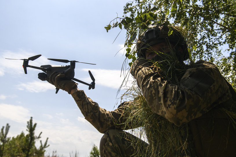 Obecnie nie wiadomo, do jakich dronów ma być produkowana amunicja w ramach projektu /MAXYM MARUSENKO/NurPhoto/NurPhoto via AFP /AFP