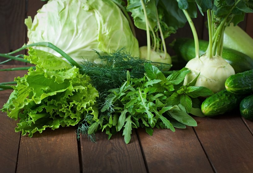 Obecność zielonych warzyw w codziennym jadłospisie to nasza najlepsza tarcza chroniąca przed chorobami nowotworowymi /123RF/PICSEL