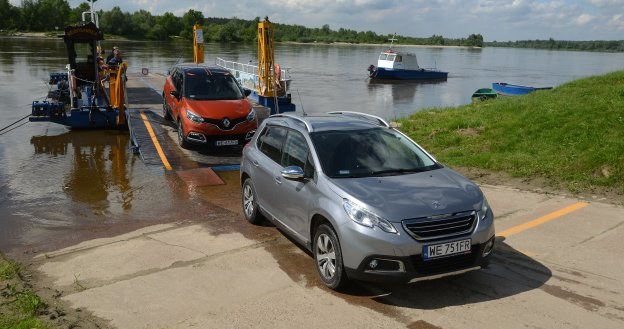 Obie nowości z Francji reprezentują dynamicznie rozwijającą się grupę aut międzysegmentowych. /Motor