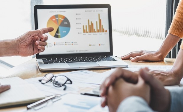 ​Obiecywali wielkie zyski. Kilkadziesiąt osób straciło co najmniej 14 mln zł