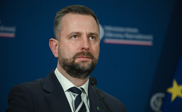 Obiekty wojskowe na mapach Google. Szef MON o interwencji