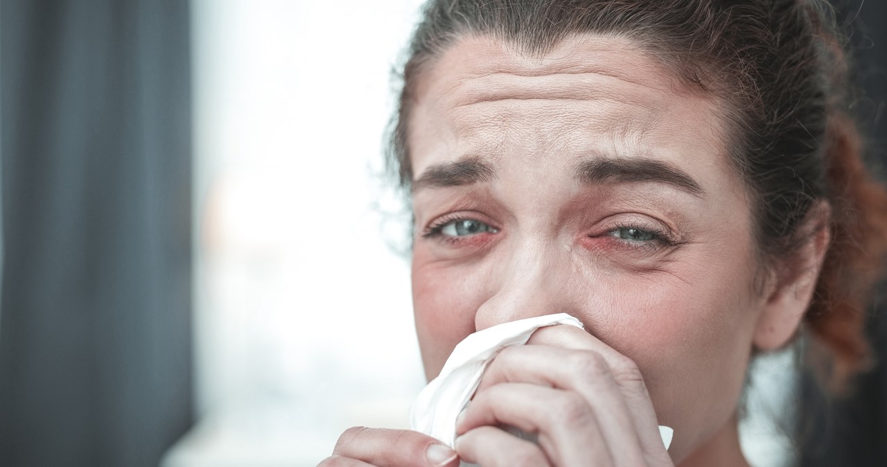 Objawy alergii mogą dawać nam się we znaki podczas burz /123RF/PICSEL