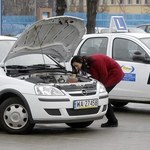 Oblała, bo "guzdrała się jak baba"