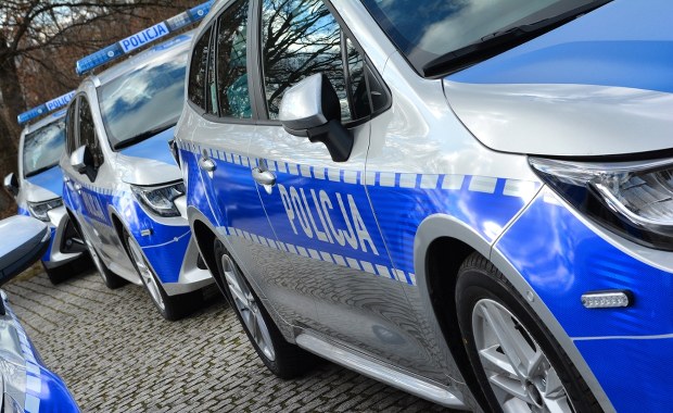 Obława na Kaszubach: Napadli na sklep, ich auto wpadło do rzeki