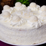 Obłędnie kremowy, Kokosek podbije serca twoich gości. Zrób na wyjątkową okazję, przepis jest banalny