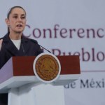 Obmacywał, próbował pocałować głowę państwa: Będzie akt oskarżenia