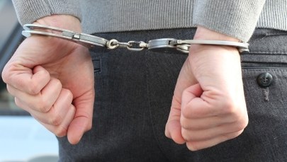 Obnażał się przed nastolatkami. Grozi mu do 12 lat więzienia