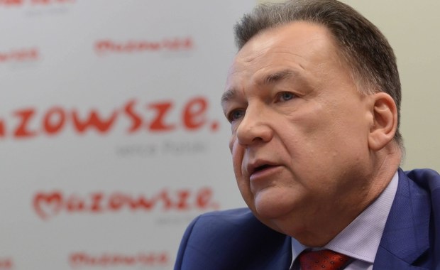 Obniżka uposażeń samorządowców w praktyce. Adam Struzik będzie zarabiał o niecałe 6 zł mniej