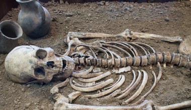 Obok ruchliwego dworca w Paryżu odkryto starożytną nekropolię 