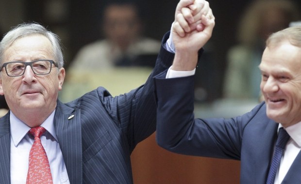 Obosieczne pohukiwania z Brukseli