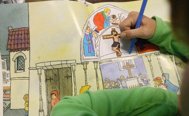 Obowiązkowa religia w szkołach i przedszkolach? Sejm zajmie się projektem katechetów