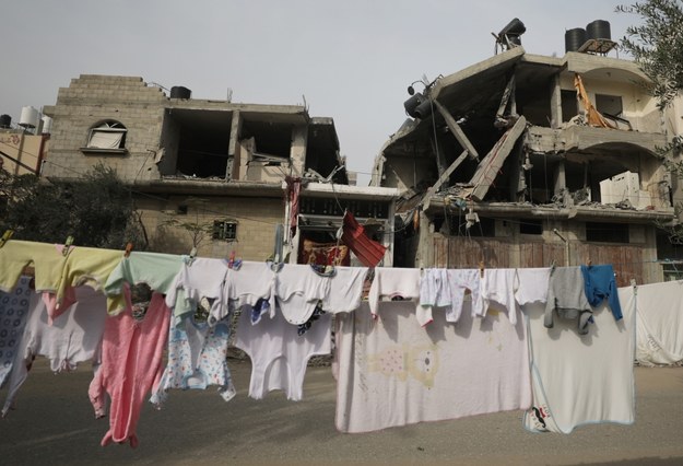 Obóz dla uchodźców Al Nuseirat w południowej Strefie Gazy. /MOHAMMED SABER  /PAP/EPA