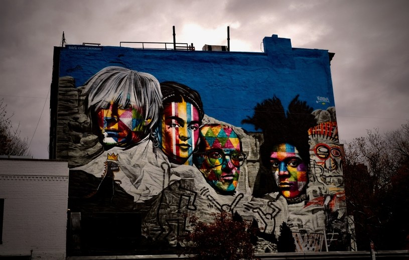 Obraz Basquiata będzie wystawiony za 45 mln dolarów. Na zdjęciu mural w Nowym Jorku upamiętniający artystę /123RF/PICSEL