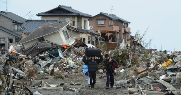 Obraz po kataklizmie, jaki tydzień temu nawiedził Japonię /AFP