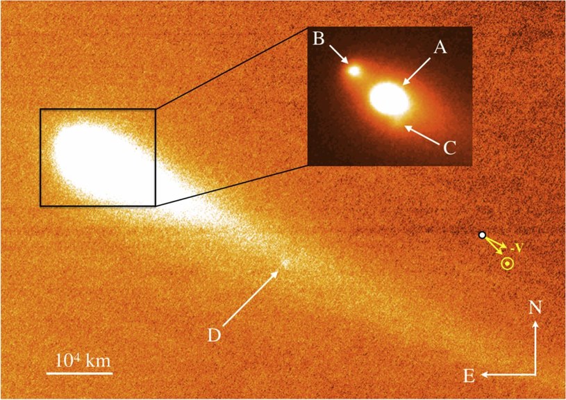 Obraz teleskopu Keck - fragmentacja P/2013 R3 (październik 2013) /materiały prasowe