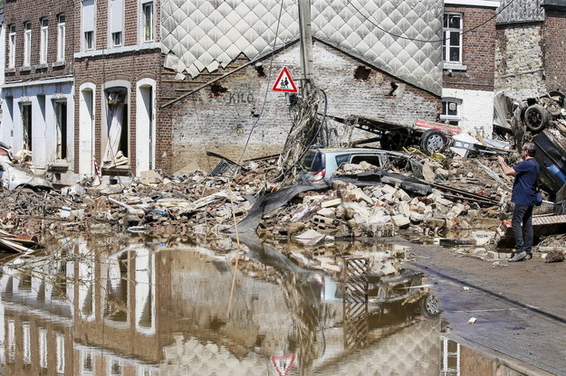 Obraz zniszczeń po powodzi w Belgii /JULIEN WARNAND /PAP/EPA