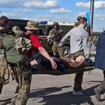 Obrona Azowstalu. Media: Rosjanie przekazali pierwsze ciała żołnierzy