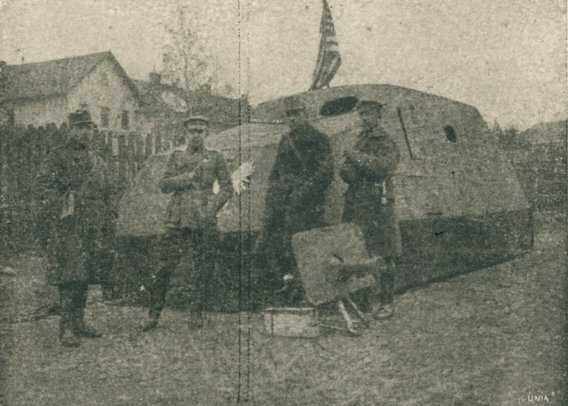 Obrona Lwowa w listopadzie 1918 roku. Na zdjęciu pierwsze polskie auto pancerne /Polona /Biblioteka Narodowa