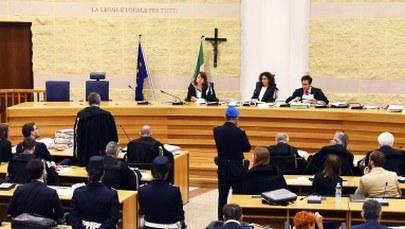 Obrona sprawcy napaści w Rimini chce jego uniewinnienia