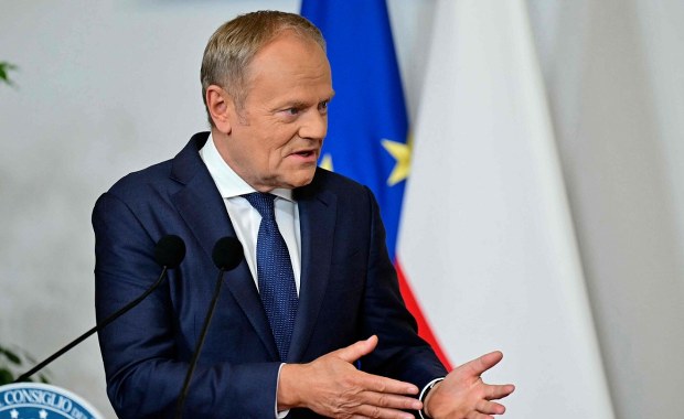 "Obrzuca błotem własne państwo". Tusk ostro o Nawrockim i nie tylko