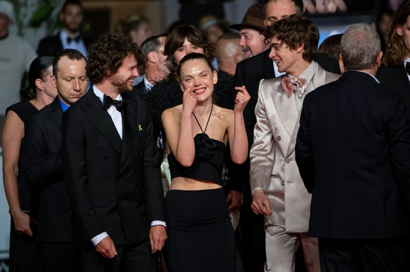 Obsada filmu "IO" na czerwonym dywanie w Cannes /Stephane Cardinale - Corbis/Corbis via Getty Images /Getty Images
