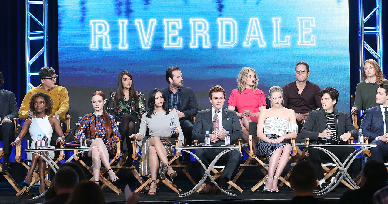 Obsada i twórcy serialu "Riverdale". /Frederick M. Brown /Getty Images