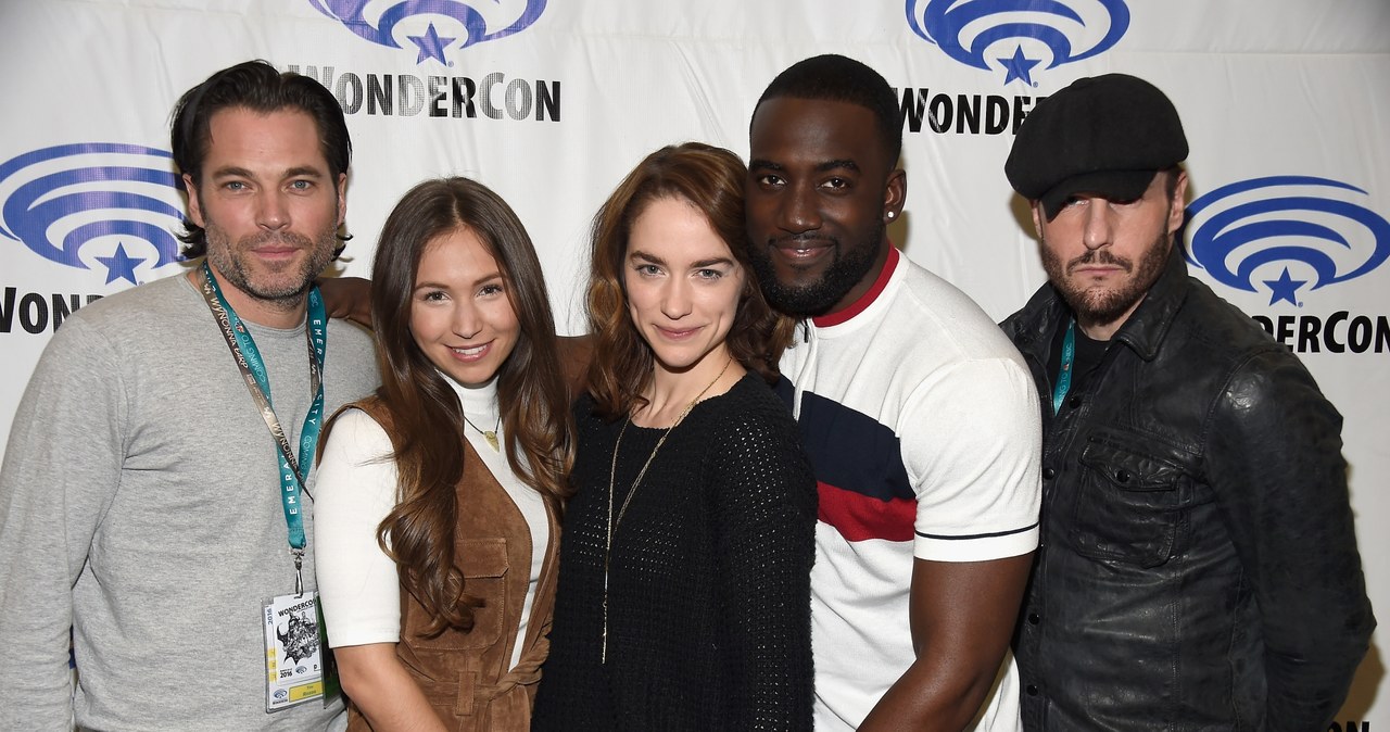 Obsada serialu "Wynonna Earp": Tim Rozon, Dominique Provost-Chalkley, Melanie Scrofano, Shamier Anderson, Michael Eklund /Frazer Harrison /Getty Images