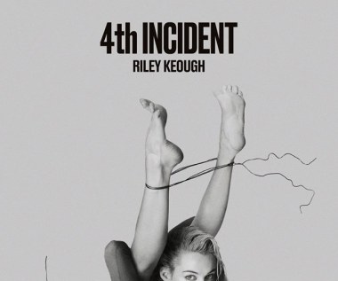 Obsadę uzupełnia wnuczka Elvisa Presleya - Riley Koeugh.