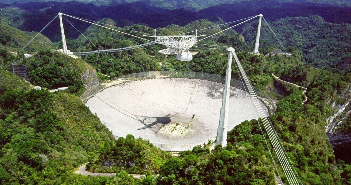 Obserwatorium Arecibo, ikona poszukiwań obcych cywilizacji, zostanie rozebrane /Geekweek