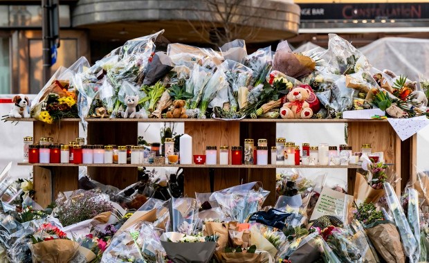 "Obsesja na punkcie zysku". Nowe ustalenia ws. tragicznego pożaru w Szwajcarii