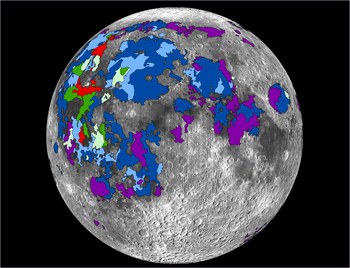 Obszary lawy, które emitowały gazy, na widocznej stronie Księżyca /Debra Needham /Materiały prasowe