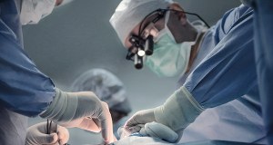 Obudziła się po operacji bez macicy i jajników. Skandal w Poznaniu