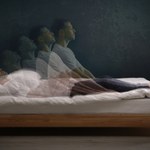 Obudziłeś się, ale nie możesz się ruszyć? Doświadczasz paraliżu sennego