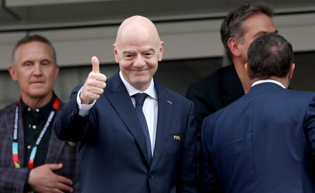 Oburzenie we Włoszech po kpinach szefa FIFA. "Może wtedy awansują"