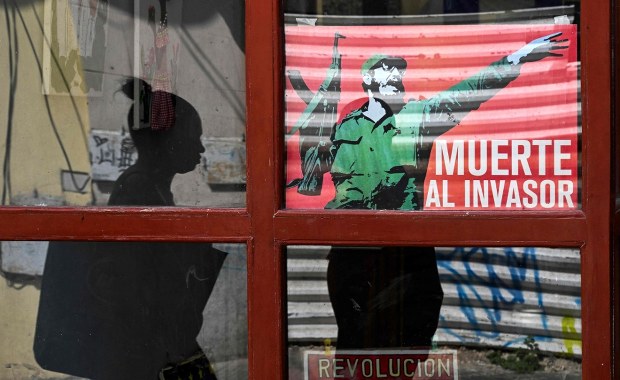 "Obywatele muszą przygotować się na potencjalny atak". Prezydent wyspy ostrzega